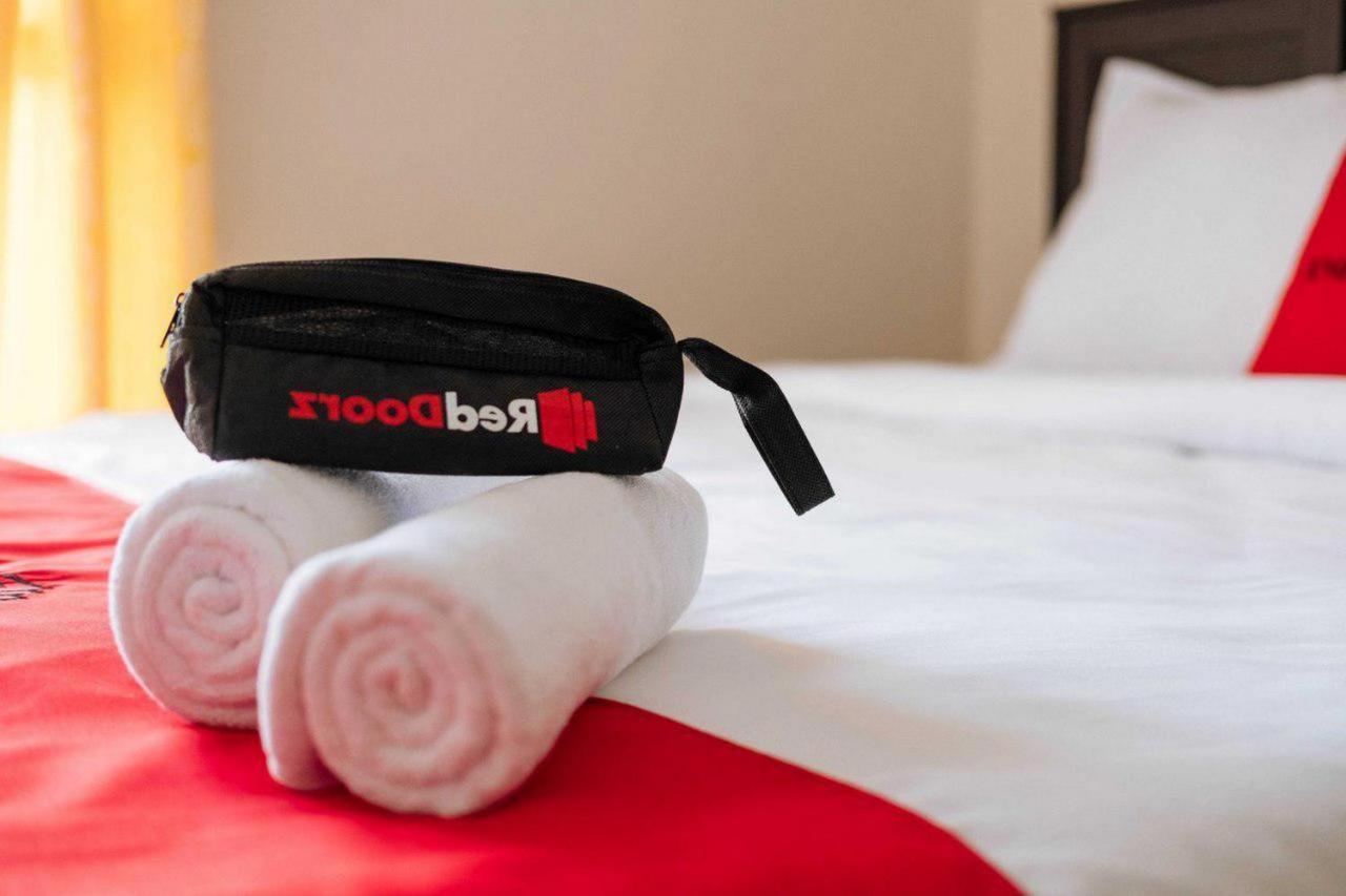 Reddoorz @ Jalan Brigjend Katamso Medan 2 Hotel Ngoại thất bức ảnh